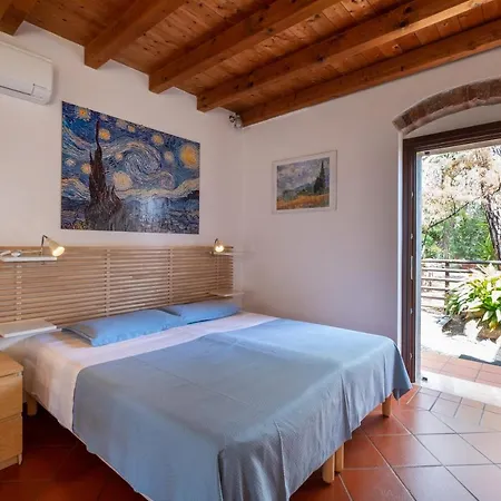 Apartment Corte Roveggia - Monolocale Gogh *